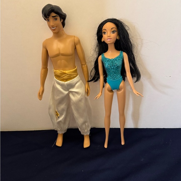 Prince Aladdin and Princess Jasmine from Aladdin Fast Shipping Bundle - Picture 1 of 4